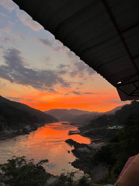 Na foto é possível ver o objeto Janh Ya Phone Guesthouse localizado na cidade de Pakbeng.