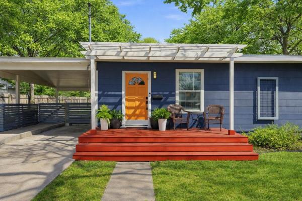 Southern Family Retreat In Central Austin With Kids Play Area - Hyde Park - Austin