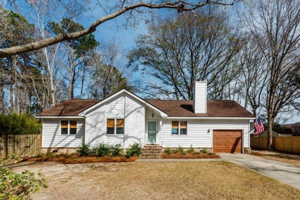 A la foto es mostra l'objecte Southern Serenity, Fenced in Yard, Pet Friendly situat a la ciutat de Wando.