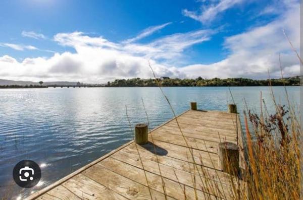 Waterfront Bach - Raglan