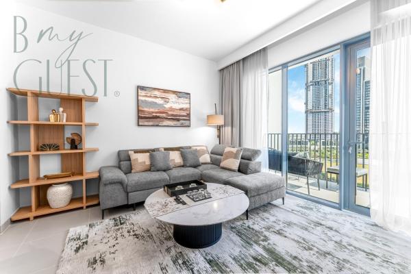 A la foto es mostra l'objecte Contemporary 2BR Island Park Dubai Creek Harbor situat a la ciutat de Dubai.