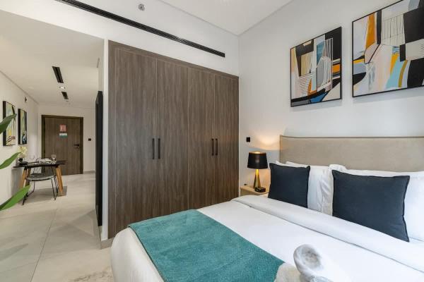 A la foto es mostra l'objecte Airstay - Cozy Studio with Rooftop Pool - JVC - Monthly Offer Available! situat a la ciutat de Dubai.