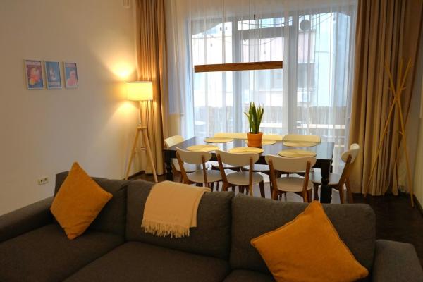 Spacious 4br, 3bt With 3 Balconies - Bucharest