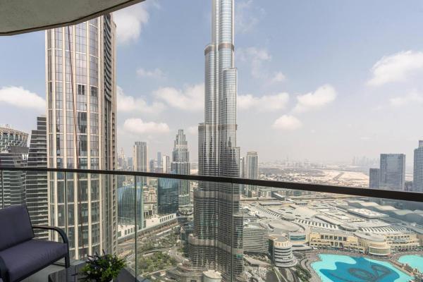 A la foto es mostra l'objecte Burj Khalifa & Fountain View | Grande Signature situat a la ciutat de Dubai.