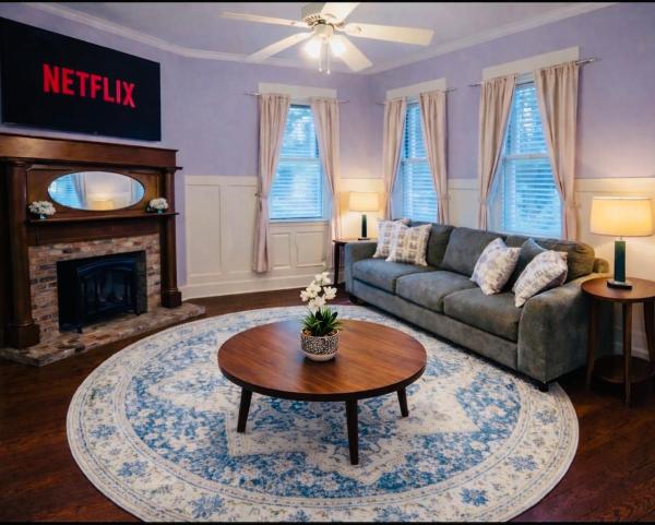 Historic King Suite, Walk To Riverwalk Downtown Wilmington - Wilmington, NC