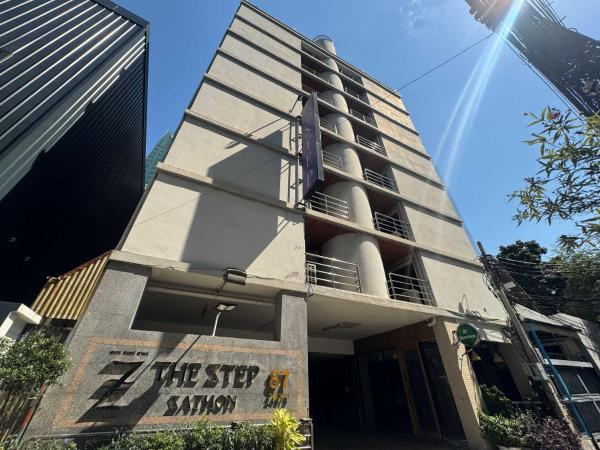 Collection O The Step Sathorn, Bangkok