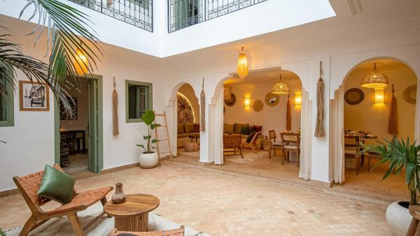Riad Elhoria 4 Suites, Kasbah, Rooftop Pool - Marakeş
