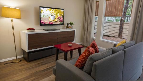 Premier Resort Style Living Minutes From Santa Monica - Los Angeles, CA