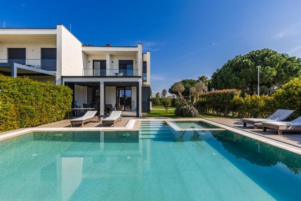 A la foto es mostra l'objecte Villa AMMA Pool & Jacuzzi by PikHost situat a la ciutat de Draç.