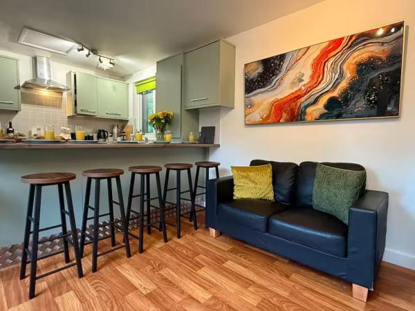 Six-bedroom House In Gated Community With Free Parking, Sheffield - Ideal For Contractors - 謝菲爾德