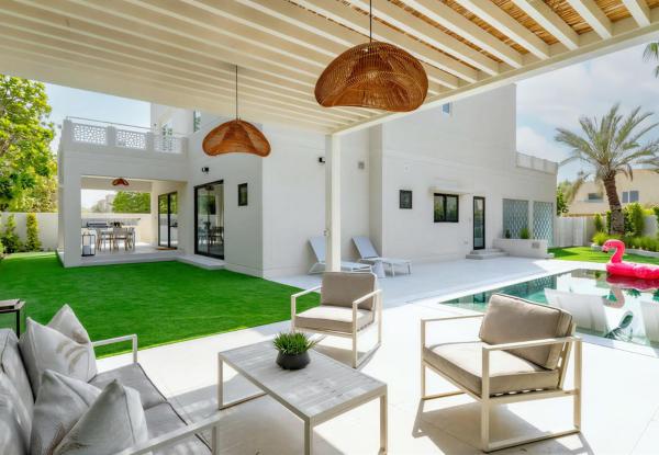 På bilden syns objektet Villa Mansour som ligger i staden Muşaffaḩ.