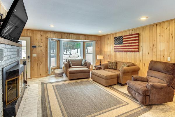 Waterfront Leech Lake Cabin W/ Boat Dock + Lift - 沃克