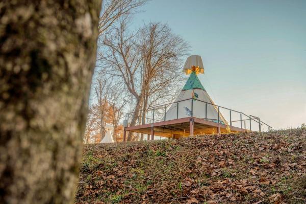 Serene Teepee Escape With Soulful Ambiance In Salt Lick, Kentucky - Kentucky