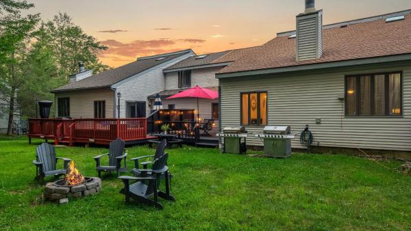 Lakeside Haven By Avantstay - Lake Harmony, PA