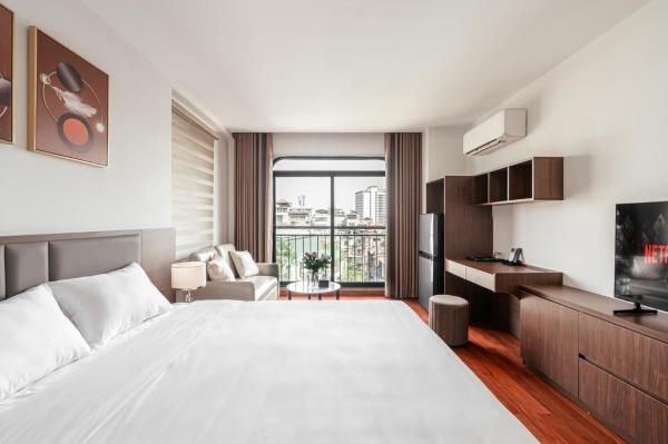 Luxe Paradise Suites - No34 Alley 260 ĐộI Cấn - Hanoi