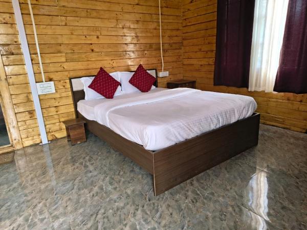 På billedet ses objektet Wild Monk Jungle Retreat - Dandeli beliggende i byen Kurandi.