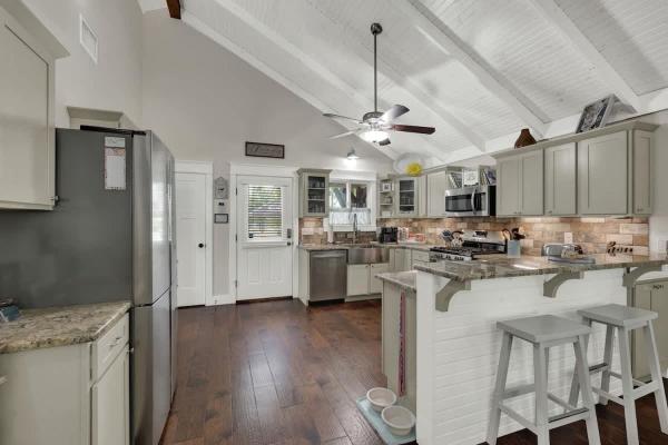 Charming Cottage-3 Mins To Downtown-pet Friendly! - Fredericksburg, TX