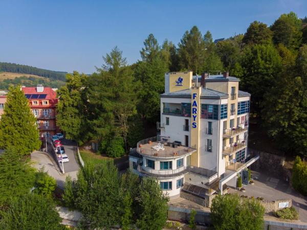 Farys - świetna lokalizacja, sauna, jacuzzi, piękne widoki z okien, Krynica-Zdrój