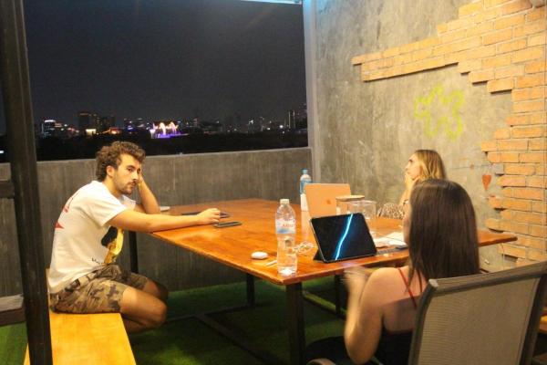 Nomad Yard Hostel ข้าวสาร - Bangkok