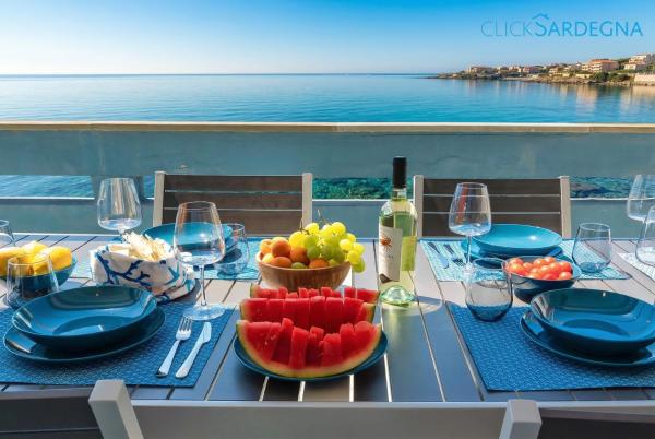 På bildet vises objektet Valencia Penthouse with spectacular beachfront terraces WiFi, Air Conditioning, close to beaches som ligger i byen Alghero.