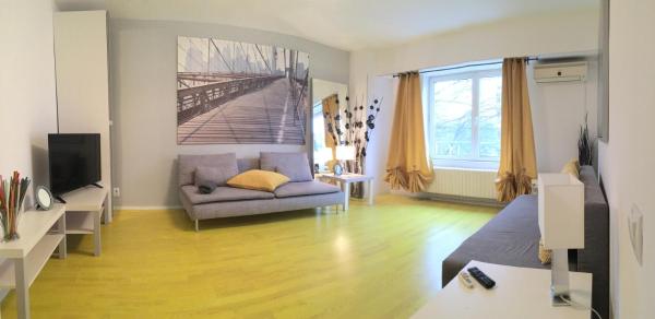 A la foto es mostra l'objecte Green Apartment situat a la ciutat de Bucarest.