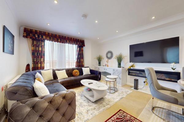 Modern 2br Flat 6-min Walk To Hounslow East Tube - Hayes