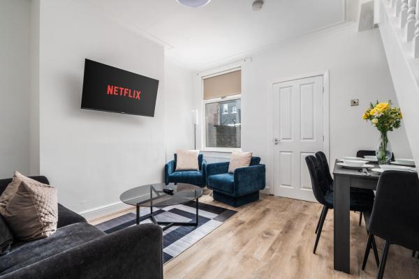 Anfield 4-min Drive 10-min Walk Flex Beds - Kensington - Liverpool