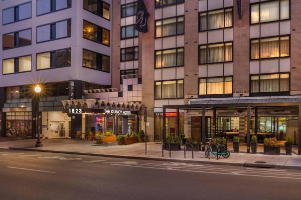 A la foto es mostra l'objecte The Quincy, an Ascend Collection Hotel situat a la ciutat de Washington.