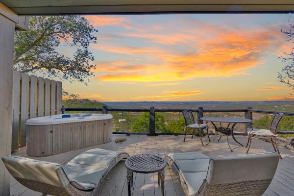 Sunset Villa - Wimberley, TX