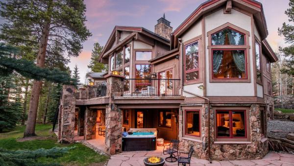 Cherry Ridge By Avantstay Incredible Mountain Mansion W Game Room Hot Tub Views - Breckenridge, CO
