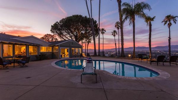 Oak Hills By Avantstay - Beverly Hills, CA