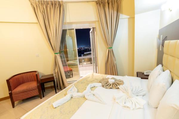 Suite Junior — 24 m² - Sun & Sands Sea View Hotel