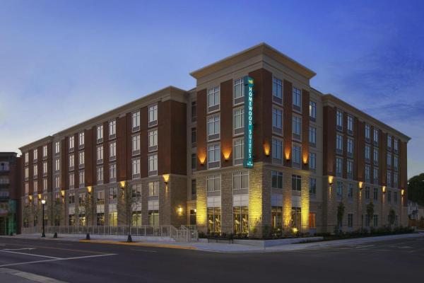 A la foto es mostra l'objecte Homewood Suites by Hilton Columbus OSU, OH situat a la ciutat de Columbus.