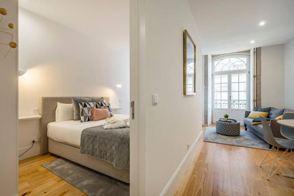Almada Glamorous & Chic Oporto Downtown, Porto