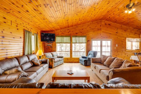 Lakefront Duplex In Northwoods: Angler’s Haven! - Wisconsin