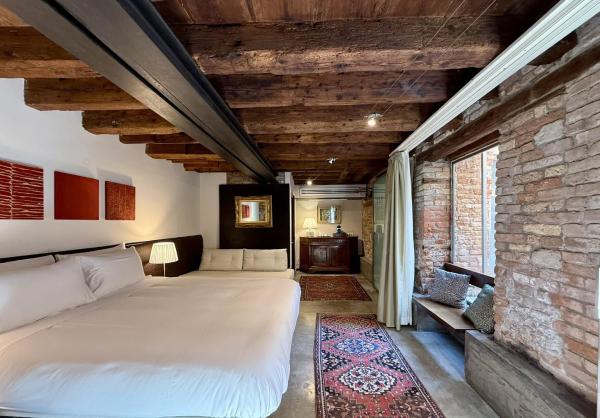 På bildet vises objektet Avogaria 5 Rooms som ligger i byen Venezia.