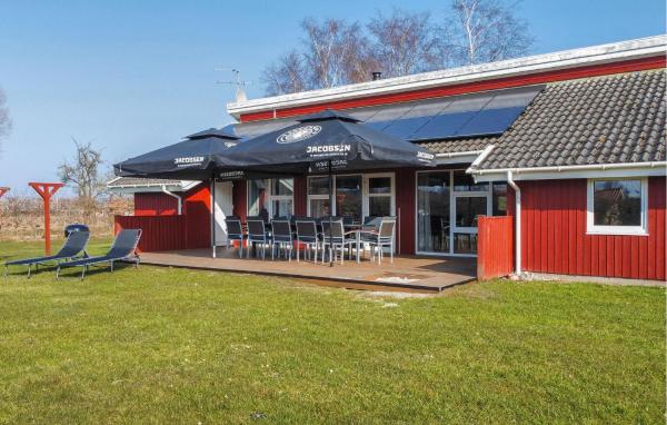 Stunning Home In Nordborg With Sauna - Denmark