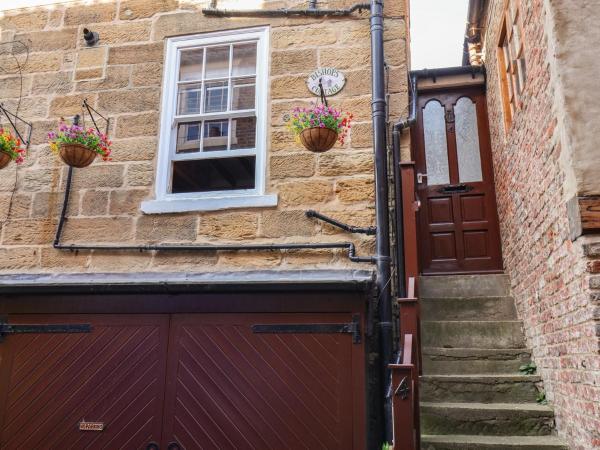 Bishop's Cottage - Whitby
