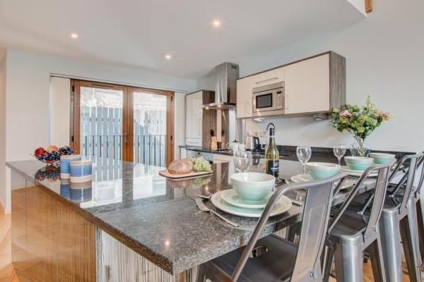 2 Bed In Looe Oc-p00778 - Looe