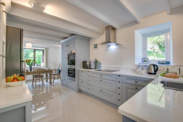 3 Bed In Gunwalloe Oc-p00858 - Porthleven