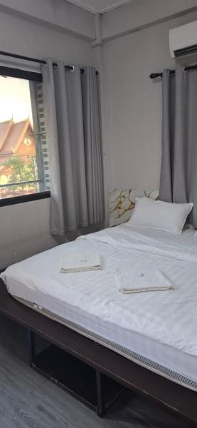 A la foto es mostra l'objecte Mekong Riverside situat a la ciutat de Vientiane.