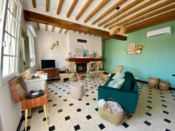 Maison Chaleureuse Babyfoot, Vinyles & Détente - Somme