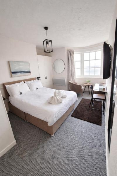 Sea View Flat 4 Fast Wifi & Free Parking - Scarborough