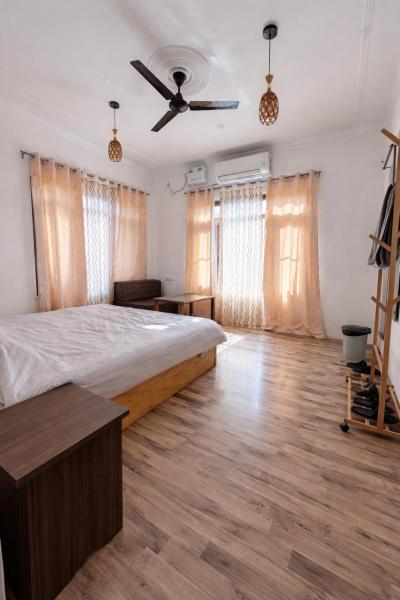 A la foto es mostra l'objecte John's Homestay Srinagar - Stay Ride Hike situat a la ciutat de Srinagar.