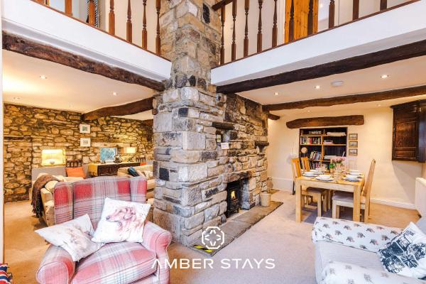 Sunny Side Barn In Cracoe North Yorkshire By Amber Stays Perfect For Big Groups And Leisure Stays, Sleep 8 And Parking - Grassington
