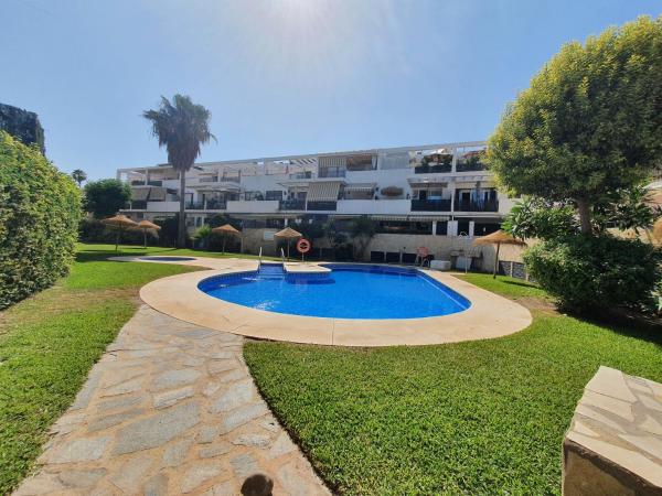 Very Calm And Quiet In Montemar - Torremolinos