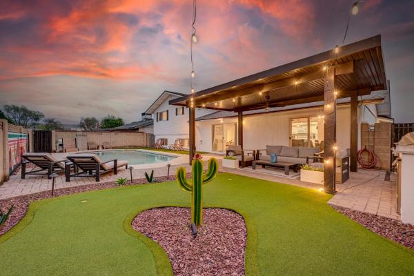 Mulberry Residence, Scottsdale Home With Heated Pool, Sleeps 15, Pet Friendly - Scottsdale, AZ