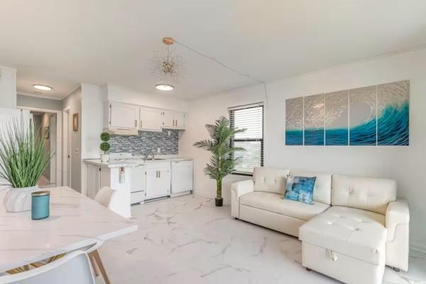 Beautiful 1 Br Efficiency Condo Oceanfront View! - Surfside Beach, SC