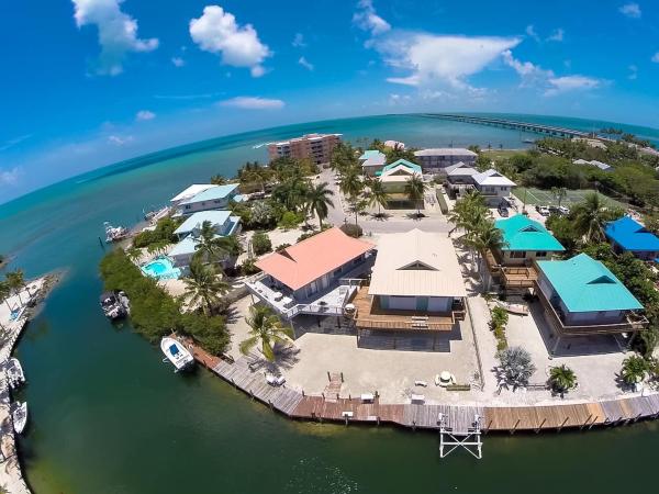 Waterfront Retreat 35 Dock Hot Tub Pool - Florida Keys