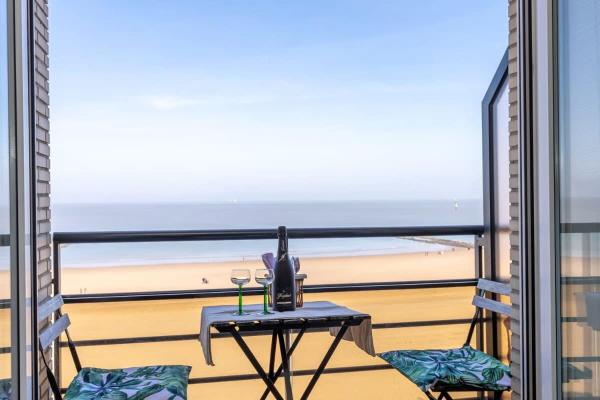Casiola - Beautiful Spacious Studio With Frontal Sea View - Knocke-Heist